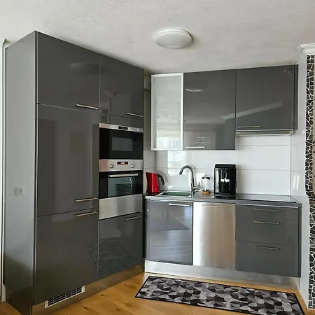 City-Center Apartment Boeblingen Mit Balkon,Parking,Smart-Tv Exterior foto